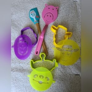 Pampered Chef Toy Story  4 Pancake set